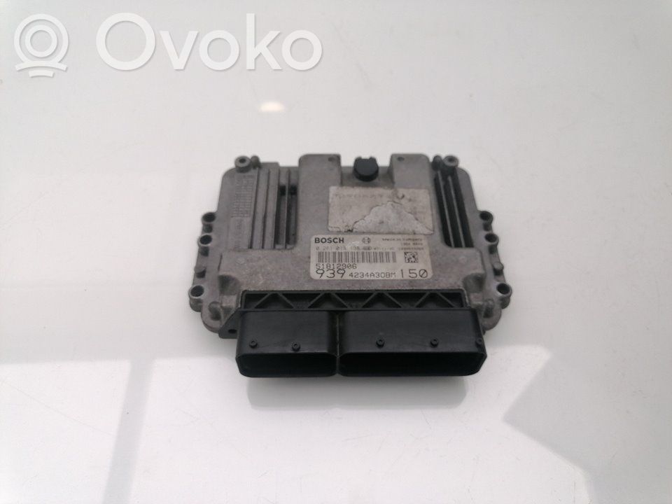 Centralina/modulo motore ECU   51812906,0281013138
