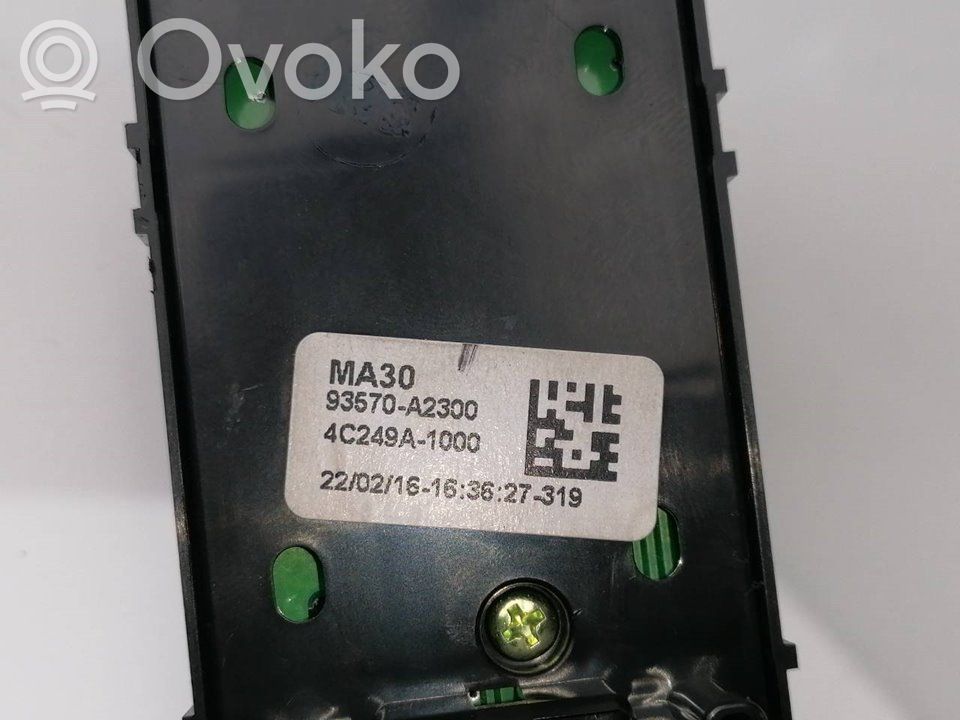 KIA Ceed Electric window control switch 