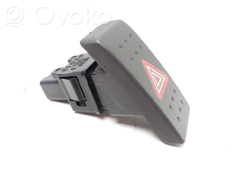 Botón interruptor de luz de peligro   06019