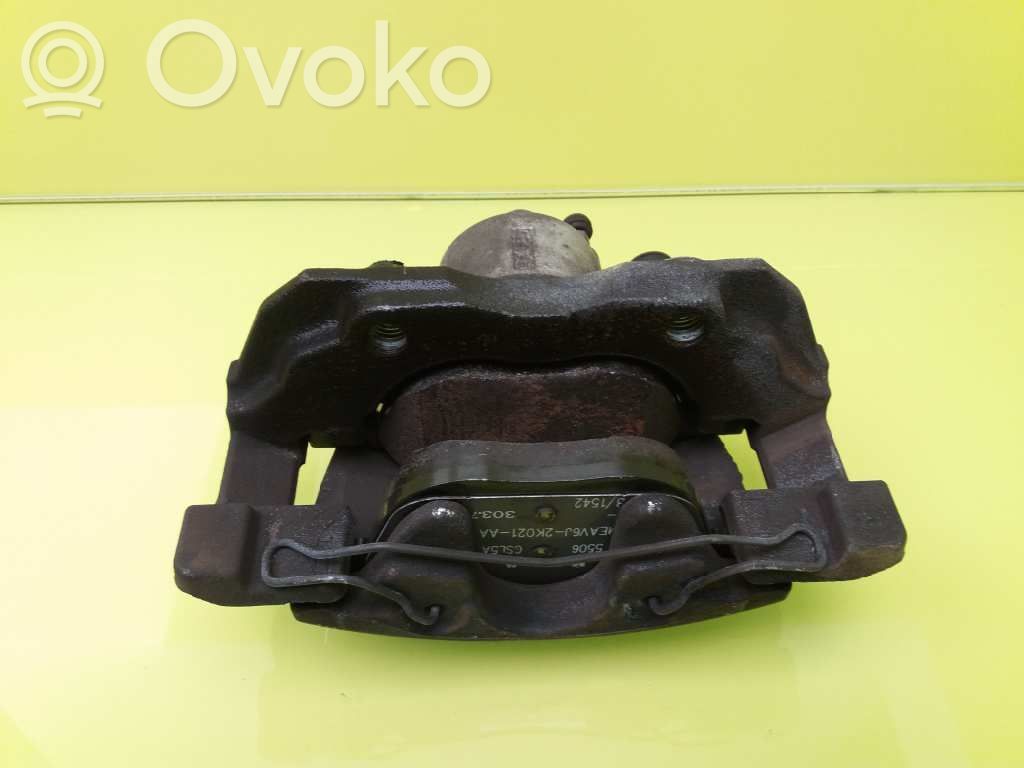 Ford Focus Zacisk hamulcowy przedni 