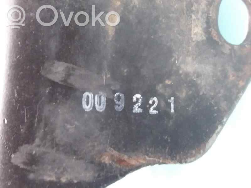 Engine mount bracket   009221,79465