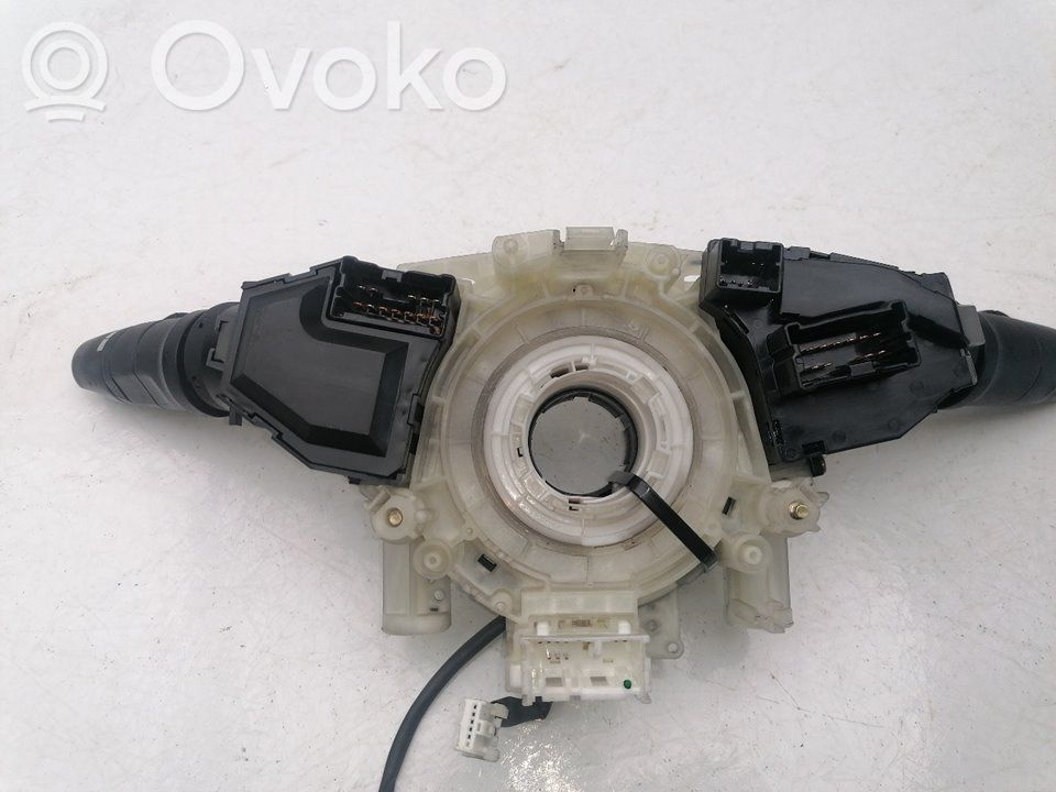 Nissan Primera Pulsanti/interruttori sul volante 