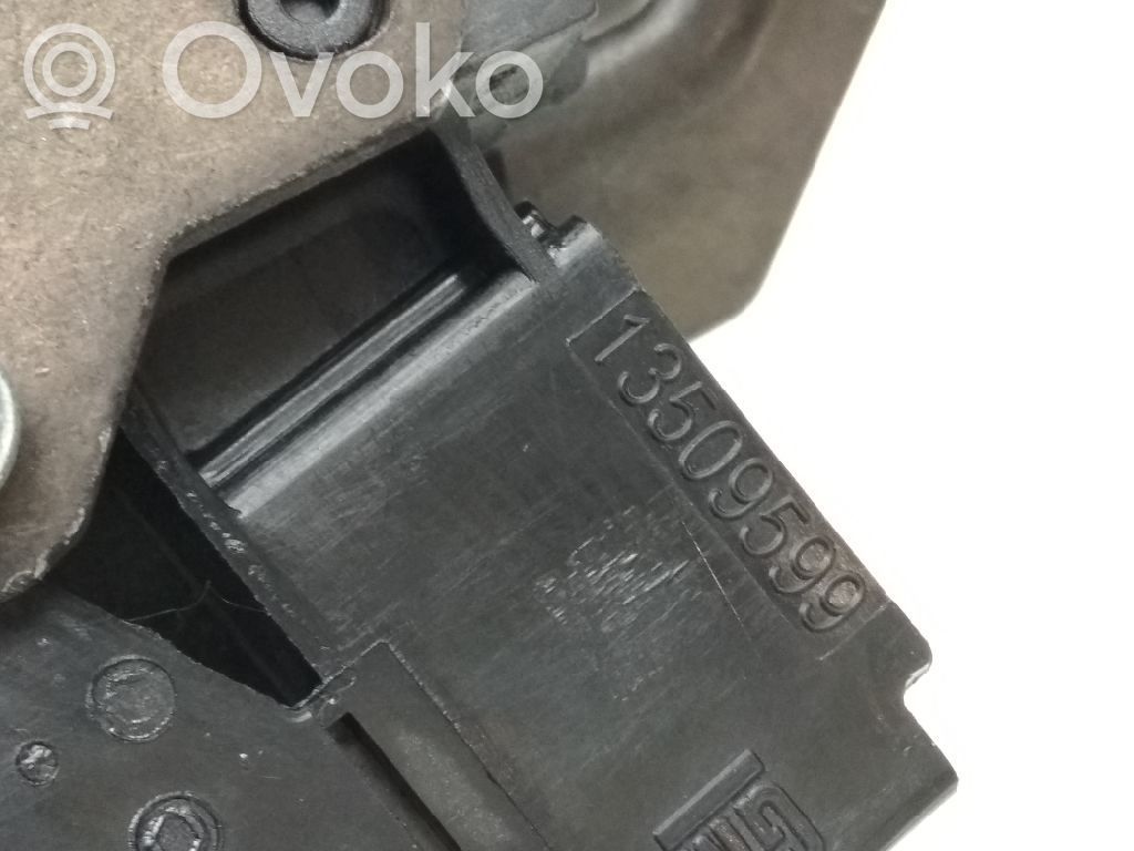 Tailgate lock latch   13509599