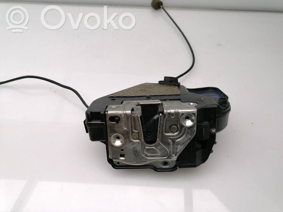 Cerradura de puerta trasera   2117300535