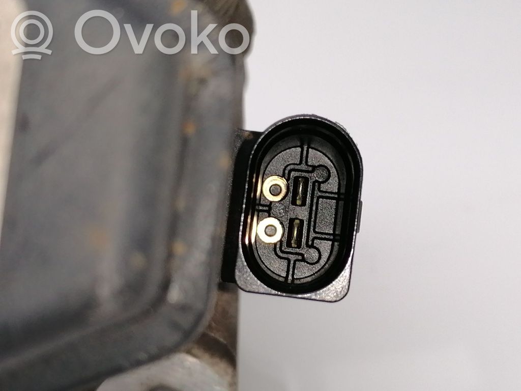 Audi A4 S4 B9 8W Etrier frână spate 