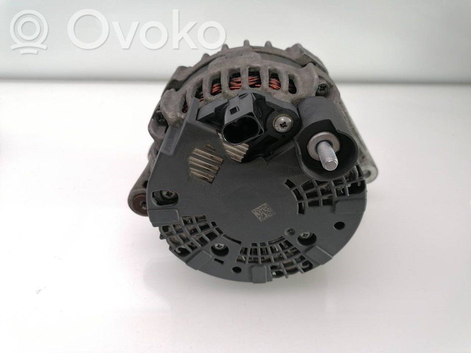 Mercedes-Benz Sprinter W907 W910 Alternator 