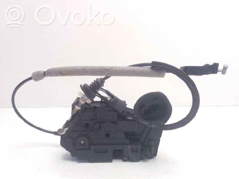 Cerradura de puerta trasera   5K4839016B