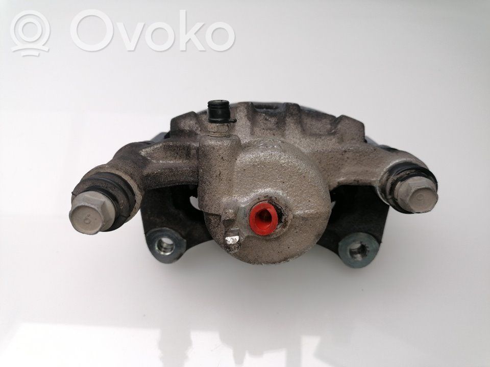 Caliper de freno delantero   581101Y350