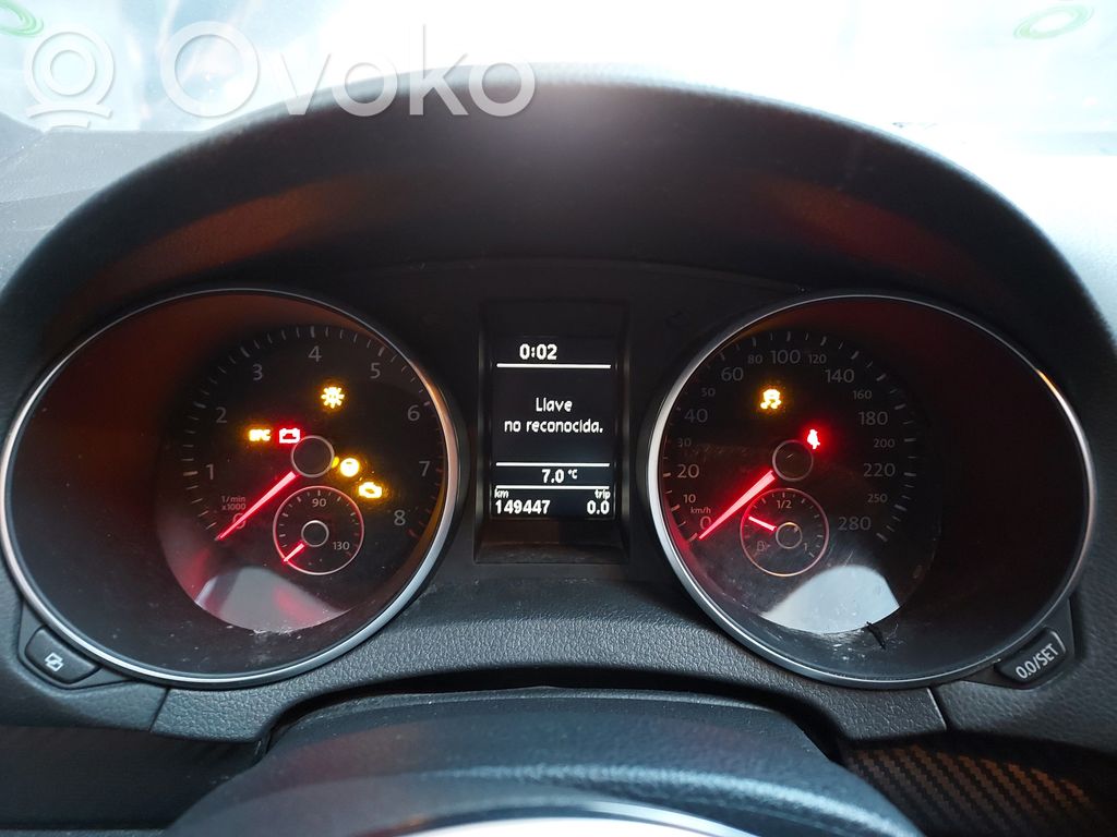 Volkswagen Golf VI Tachimetro (quadro strumenti) 