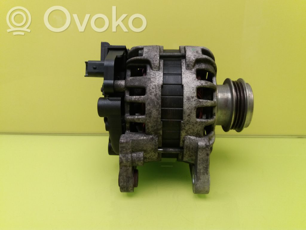 Alternador   231008386R,F000BL0457