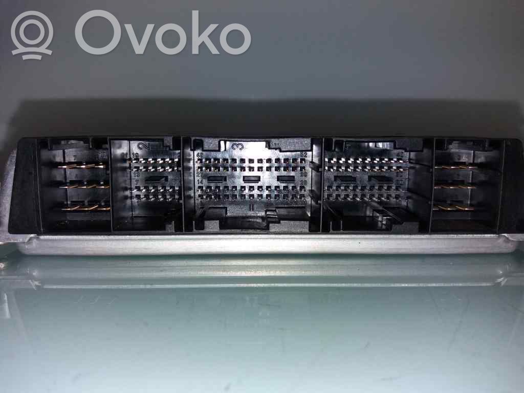 Audi A4 S4 B5 8D Unité de commande, module ECU de moteur 