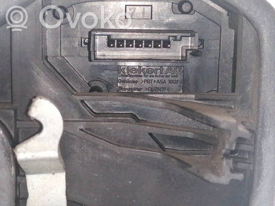BMW 5 E34 Încuietoare ușă spate 