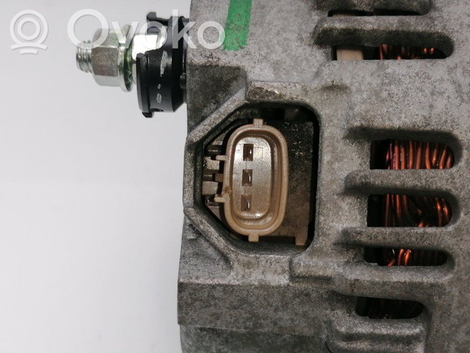 Nissan Juke I F15 Generatore/alternatore 