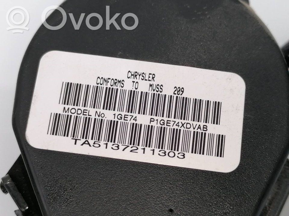 Chrysler 300C Cinturón trasero 