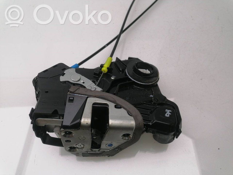 Toyota Auris 150 Serratura portiera anteriore