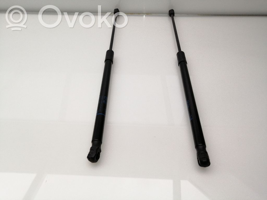 Opel Astra K Tailgate/trunk/boot lid buffer 