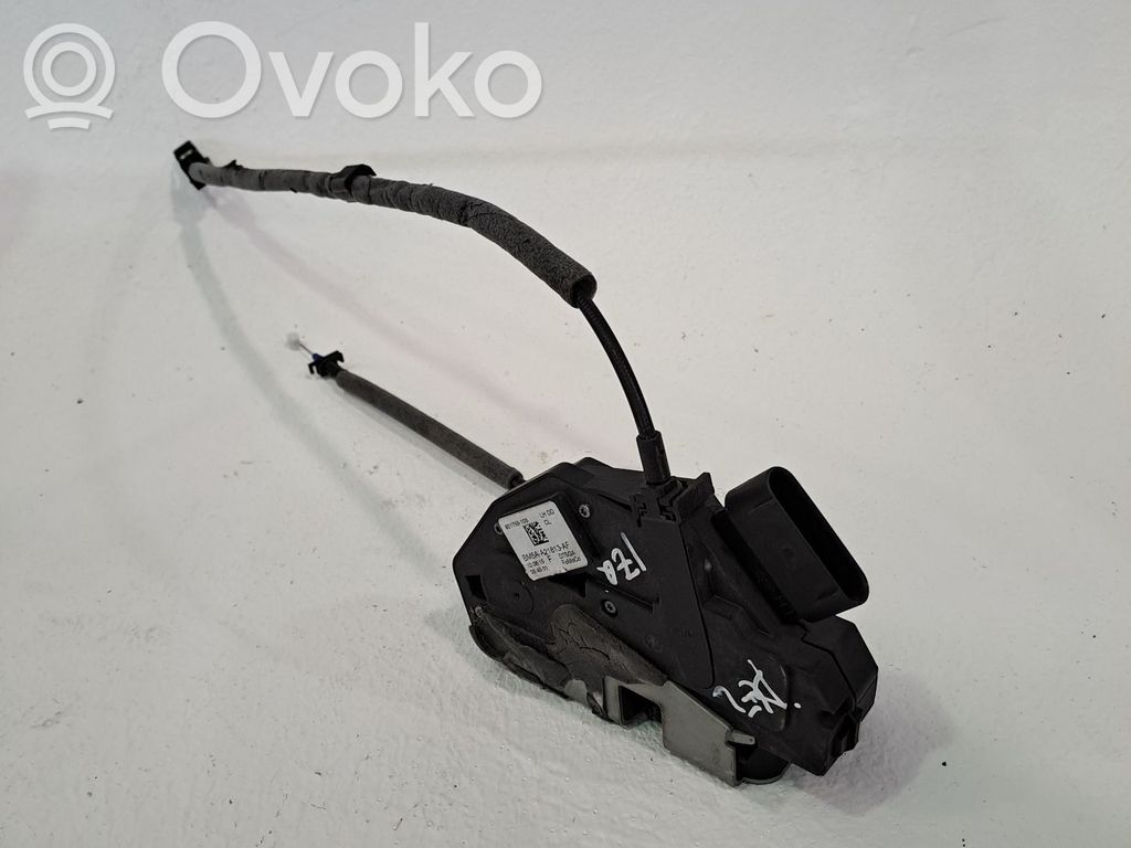 Priekšpusē slēdzene   921755105,BM5AA21813AF