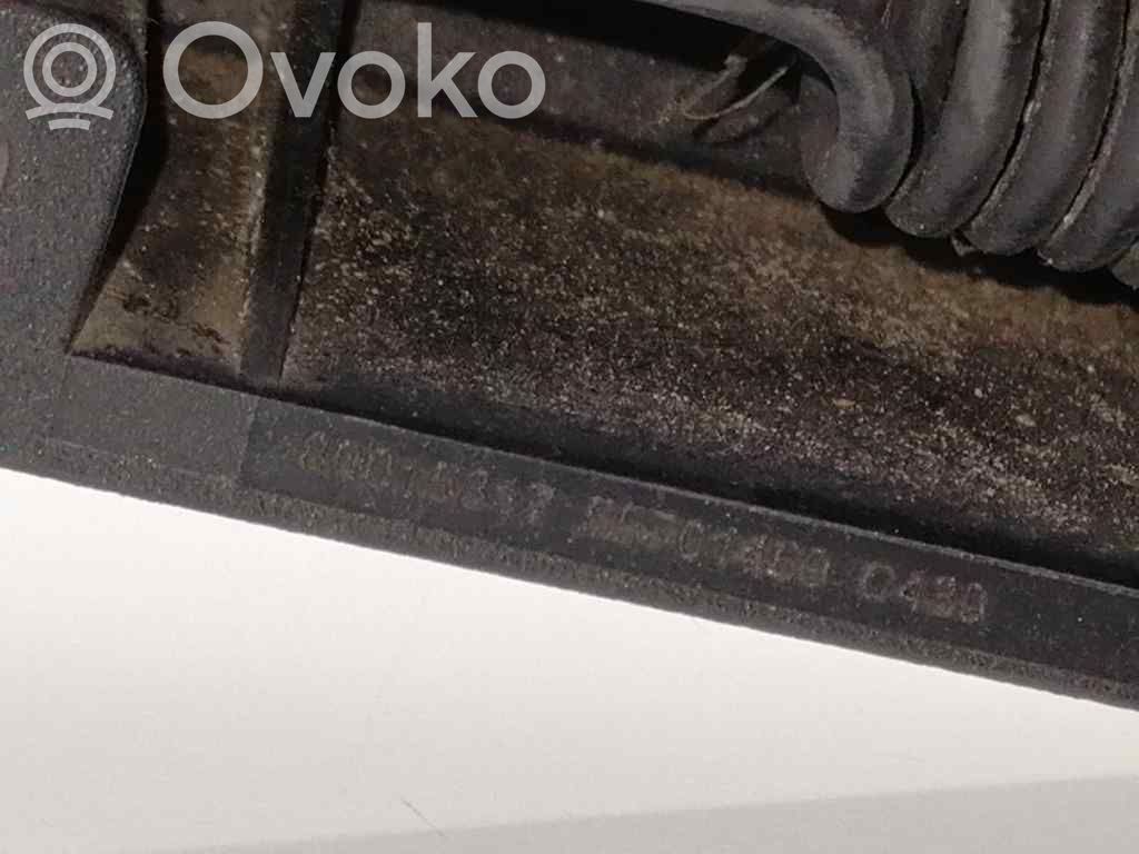 Opel Corsa D Braccio della spazzola tergicristallo posteriore 