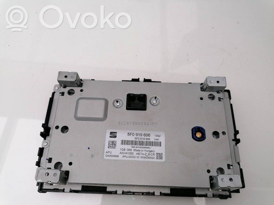 Panel / Radioodtwarzacz CD/DVD/GPS   5F0919606