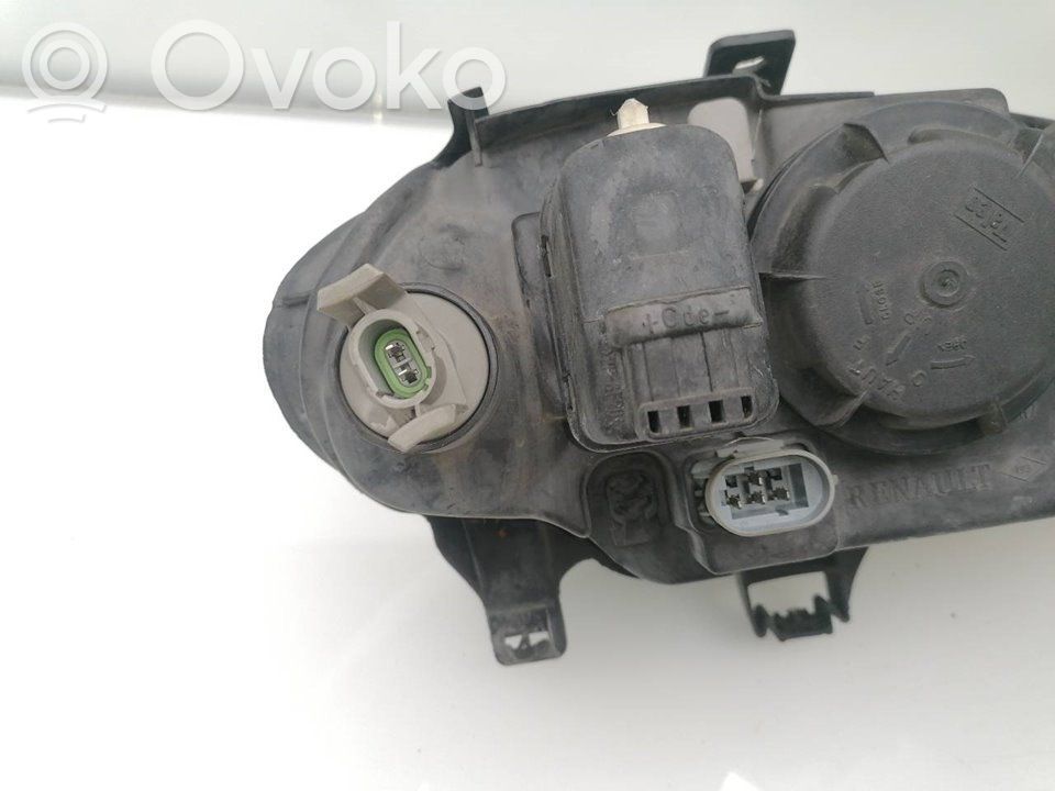 Scheinwerfer   7700427874D