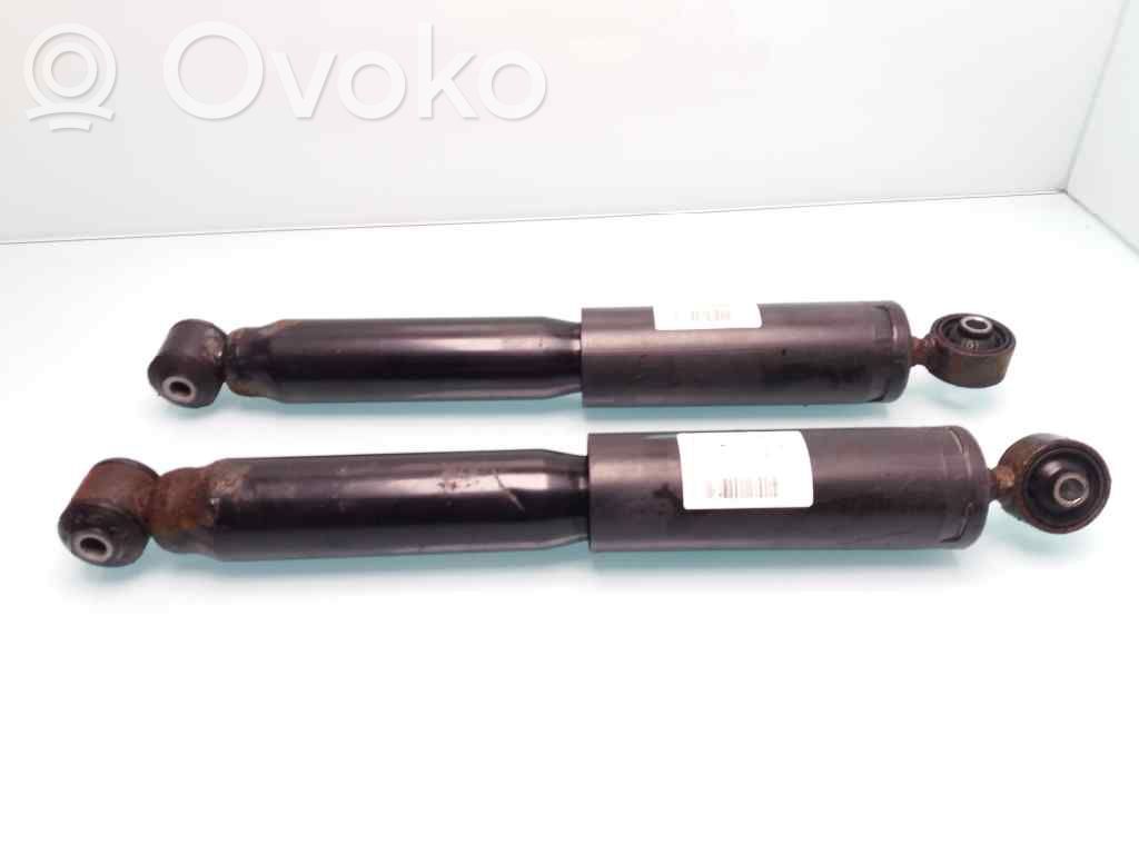 Fiat Qubo Set del kit di montaggio della sospensione posteriore