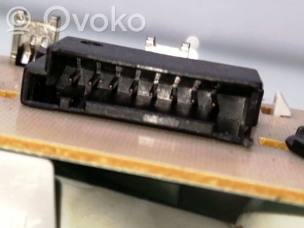 Consola de luz del techo   63316962058,6962058