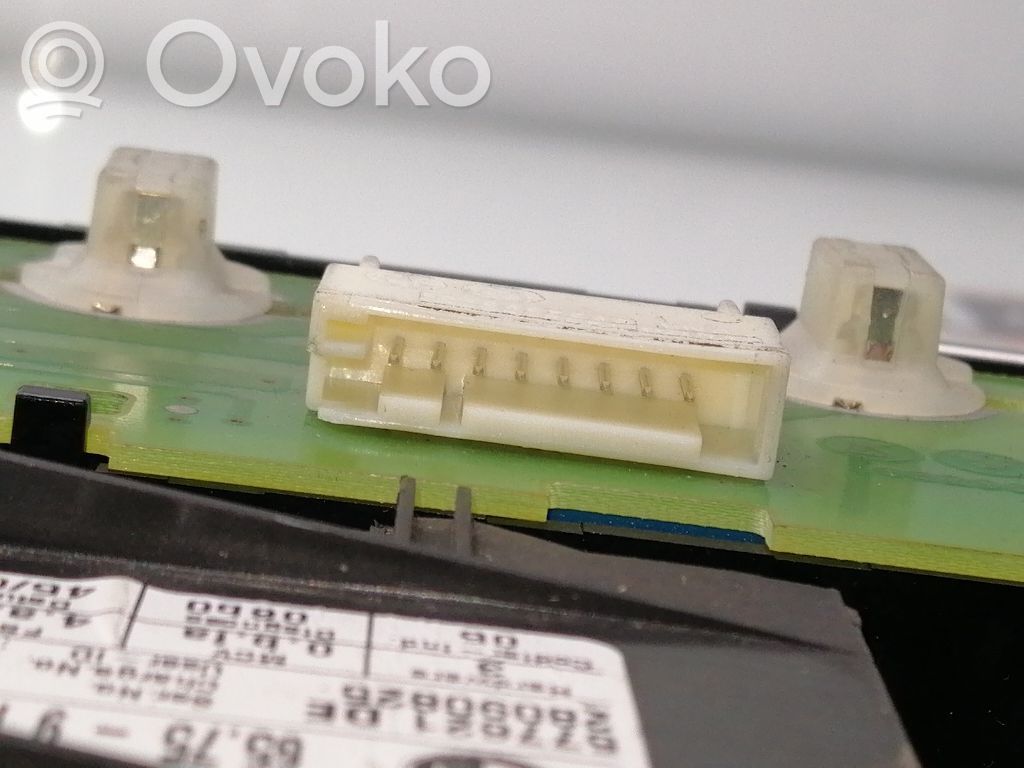 BMW 3 E90 E91 Kattokonsolin valaisinyksikön koristelista 