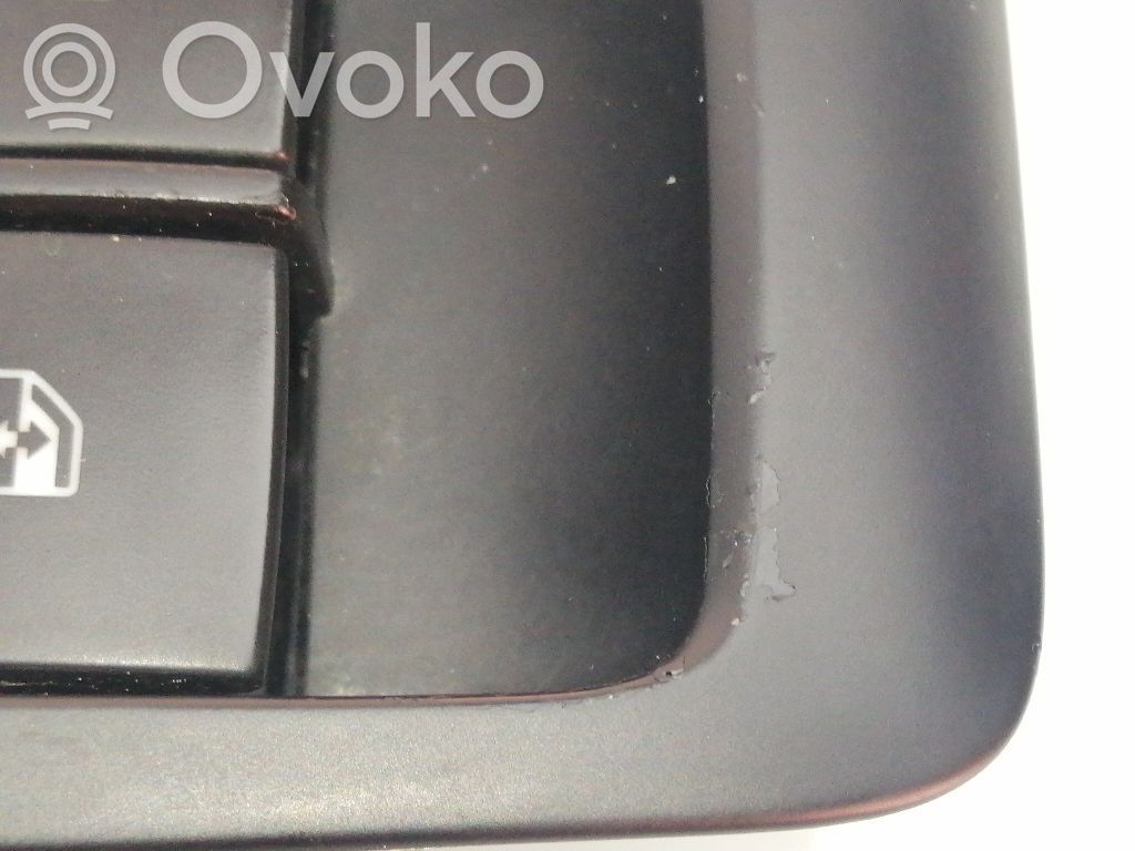 Interruptor del elevalunas eléctrico   13408458