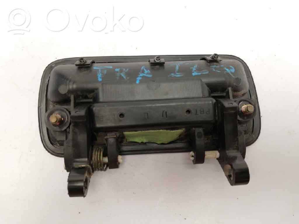 Manecilla externa puerta trasera   8284056B00