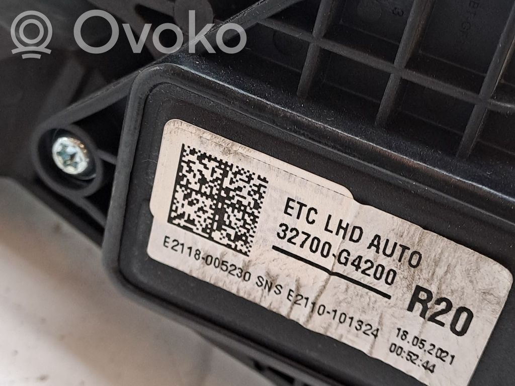 Pedal del acelerador   32700G4200