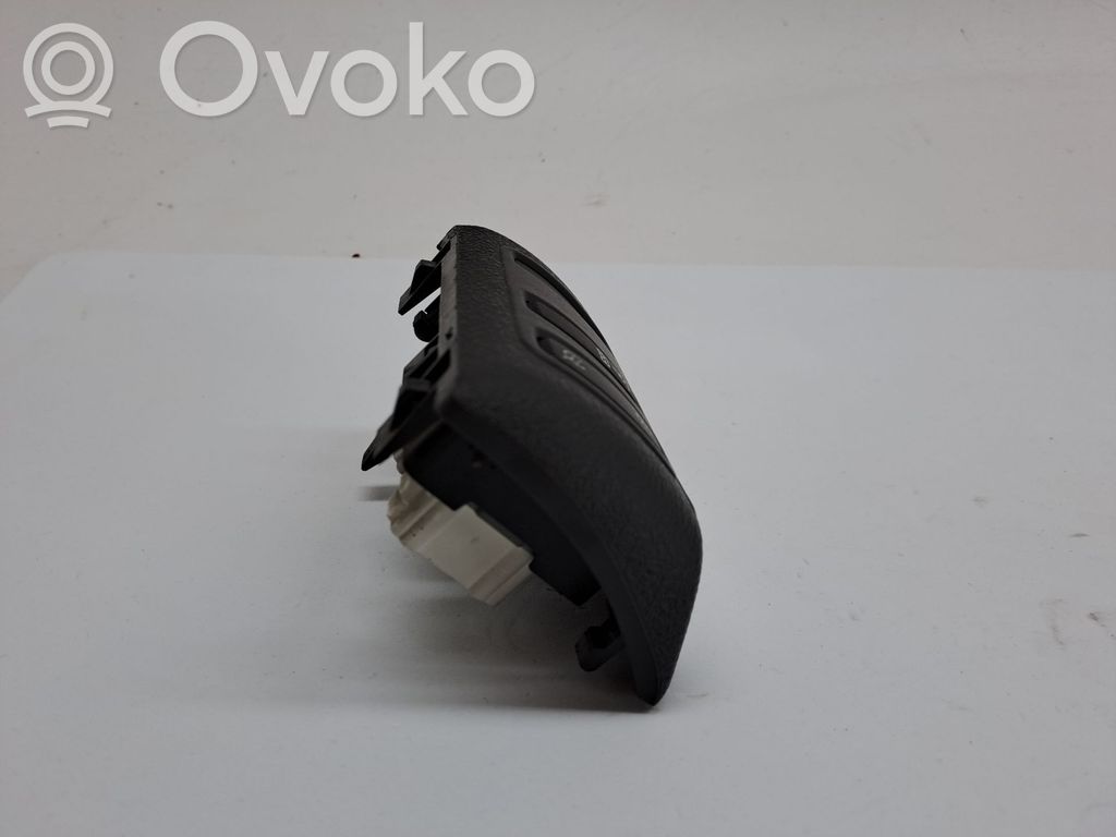 Central body control module   8200380657,8200025897