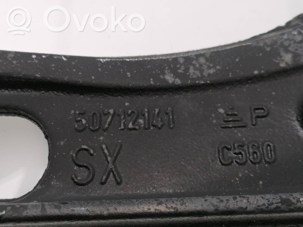 Fiat Ducato Basculă inferioară față 