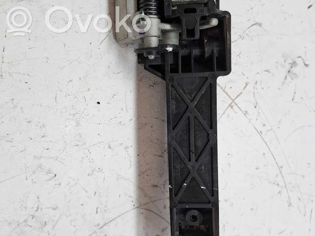 Manecilla externa puerta trasera   80640EB33A,80610EB300