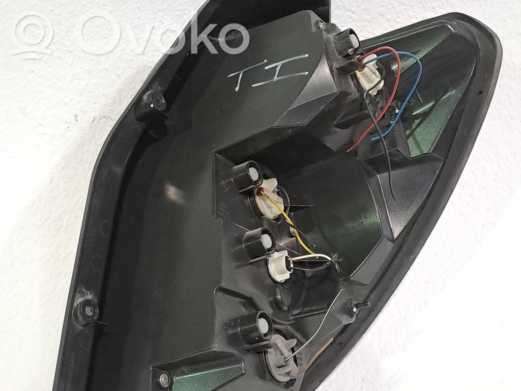Chevrolet Captiva Lámpara de faros/luces traseros 