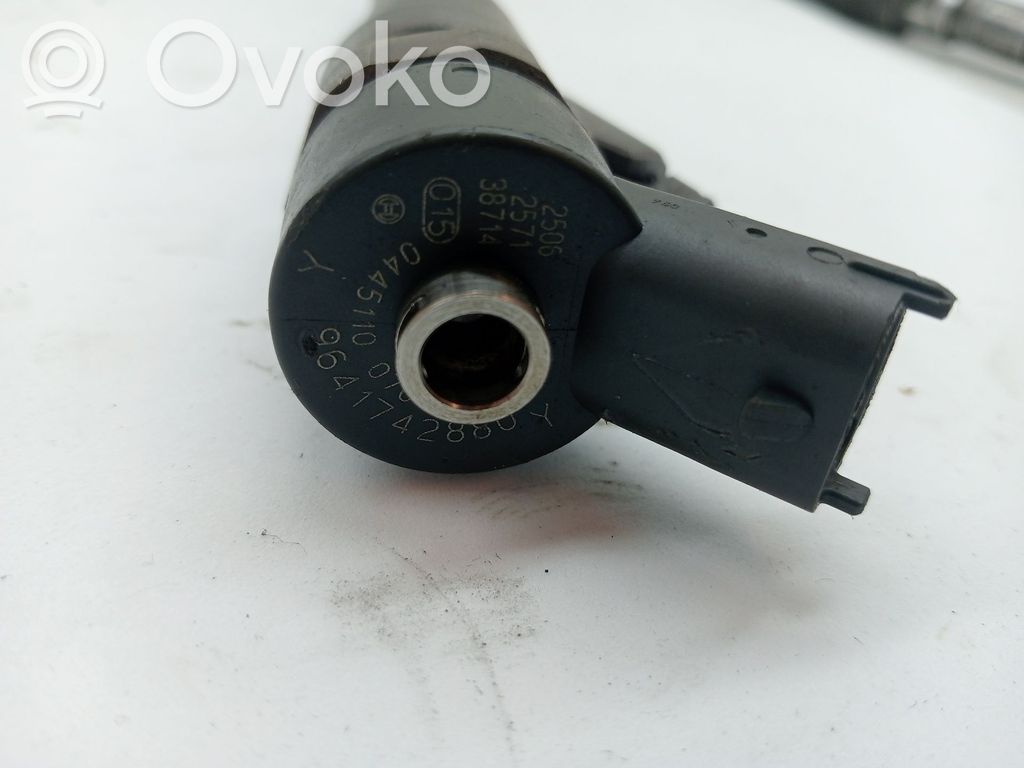 Injector combustibil   0445110076