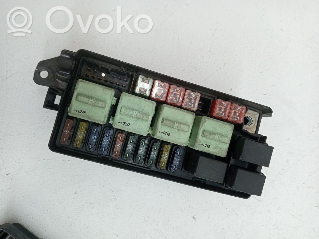 Sulakemoduuli   61131480790