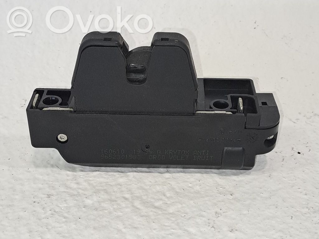 Tailgate lock latch   871982