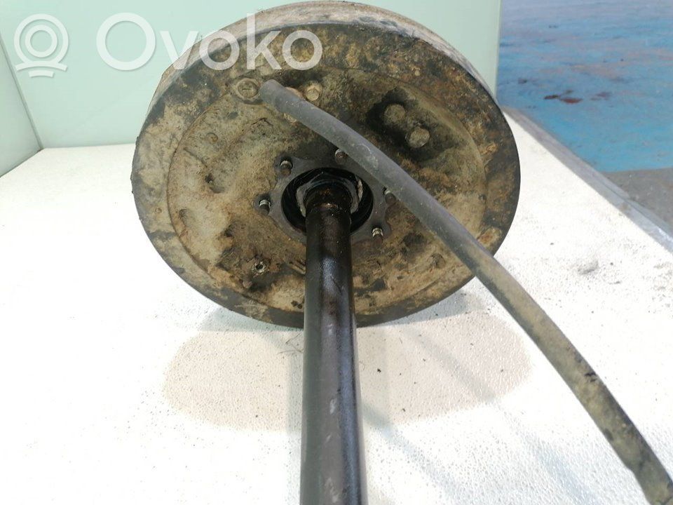 Nissan Patrol Y61 Wał napędowy tylny 