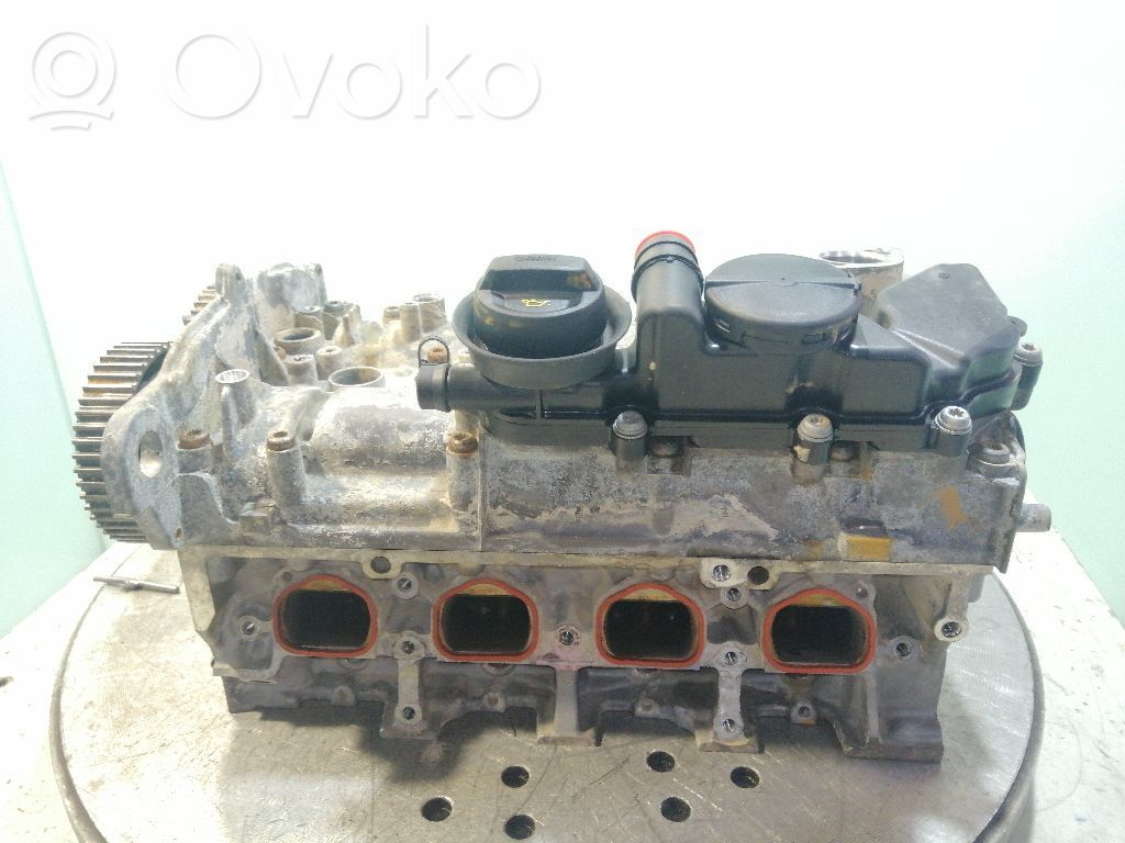 Culata del motor   05E103404F