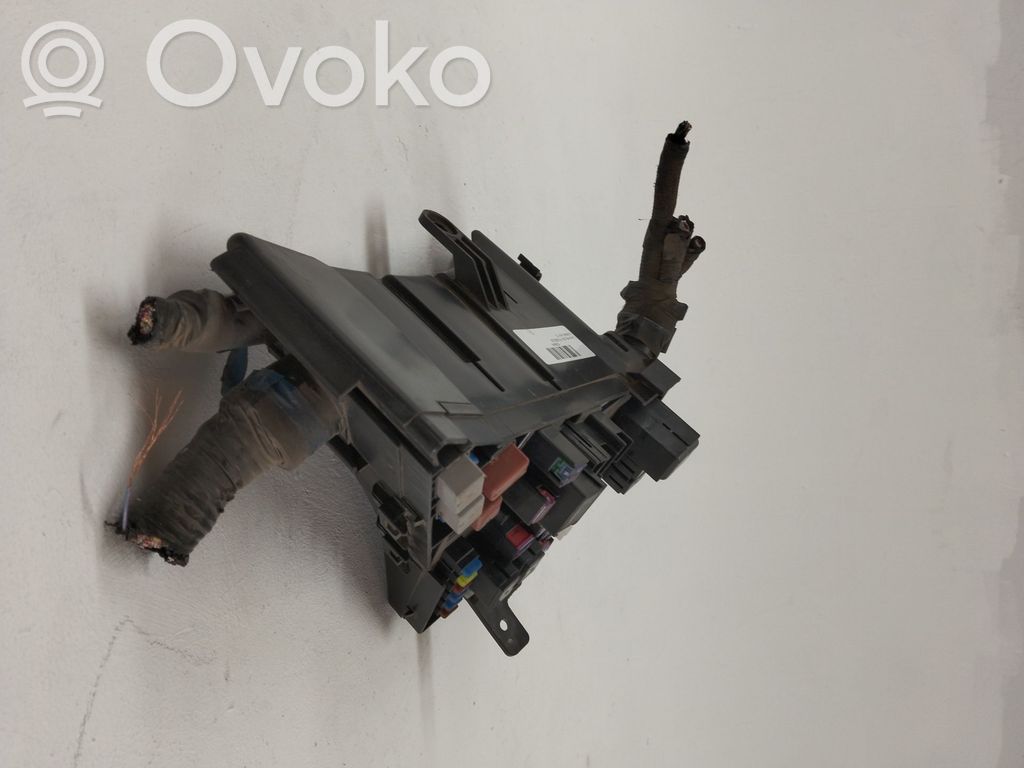 Fuse module   82241FJ090