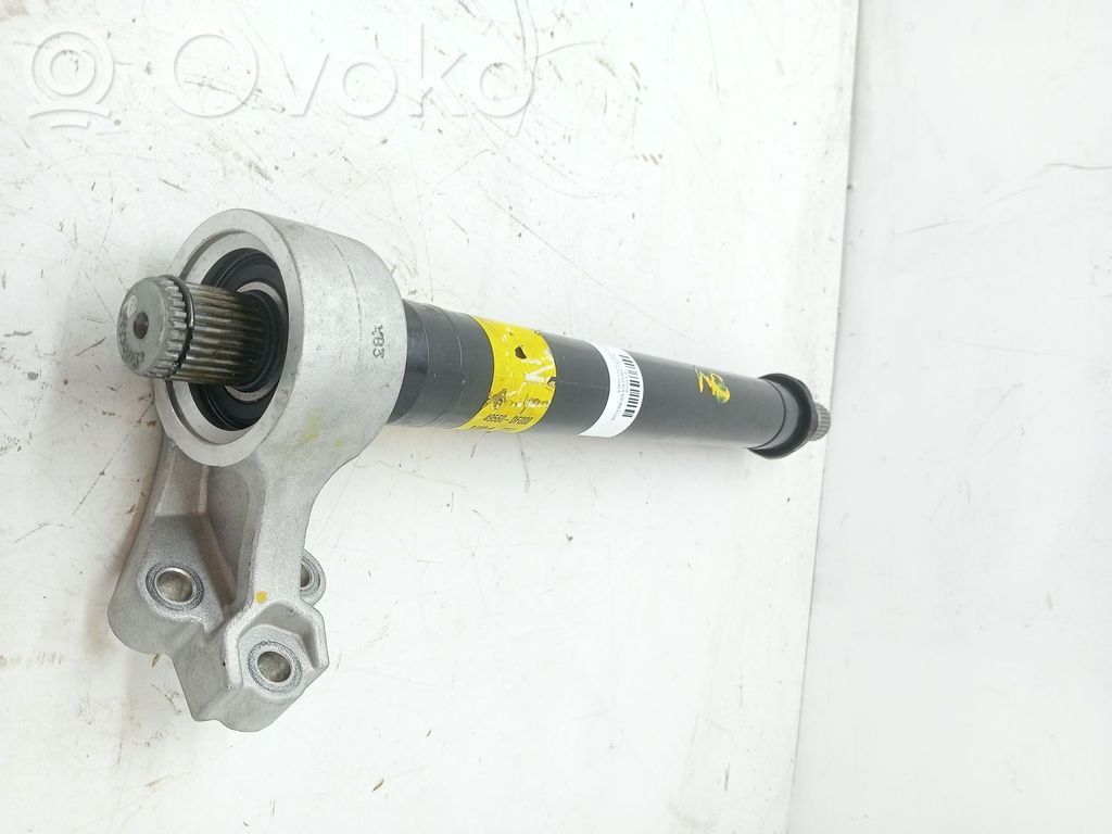 Etuvetoakseli   49560DF000