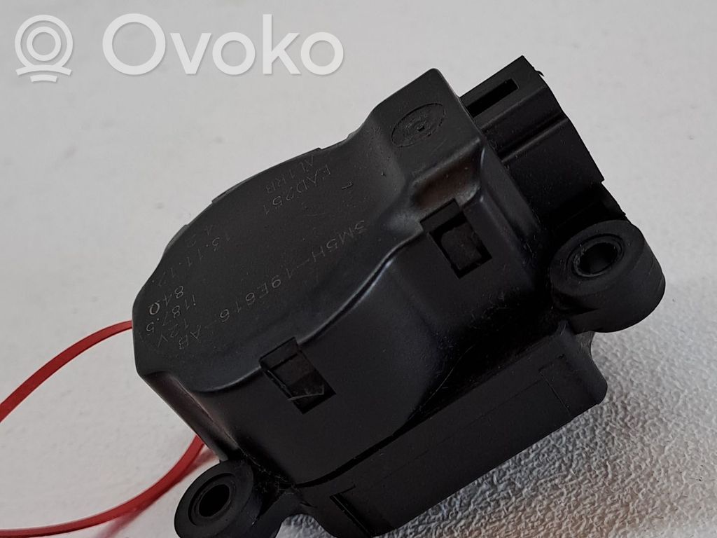 Modul de control caroserie central   3M5H19E616AB