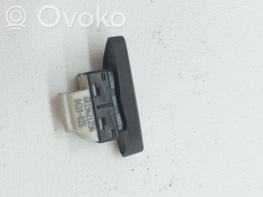 Volkswagen Polo V 6R Modul de control caroserie central 