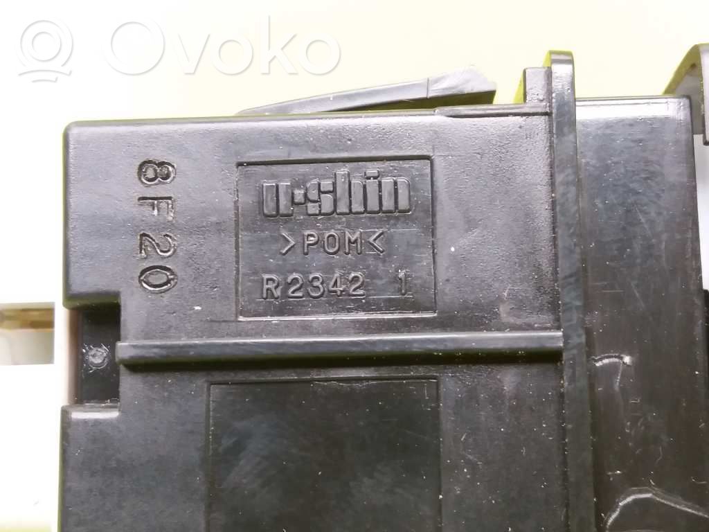 Suzuki SX4 Otros interruptores/perillas/selectores