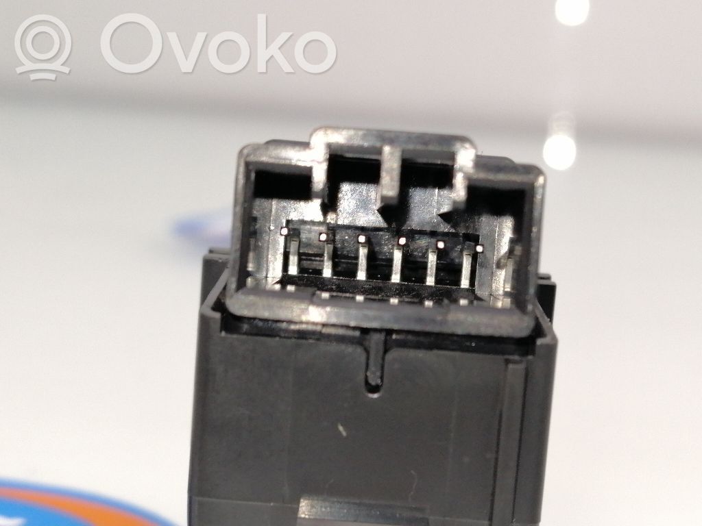 Volvo S90, V90 Otros interruptores/perillas/selectores 