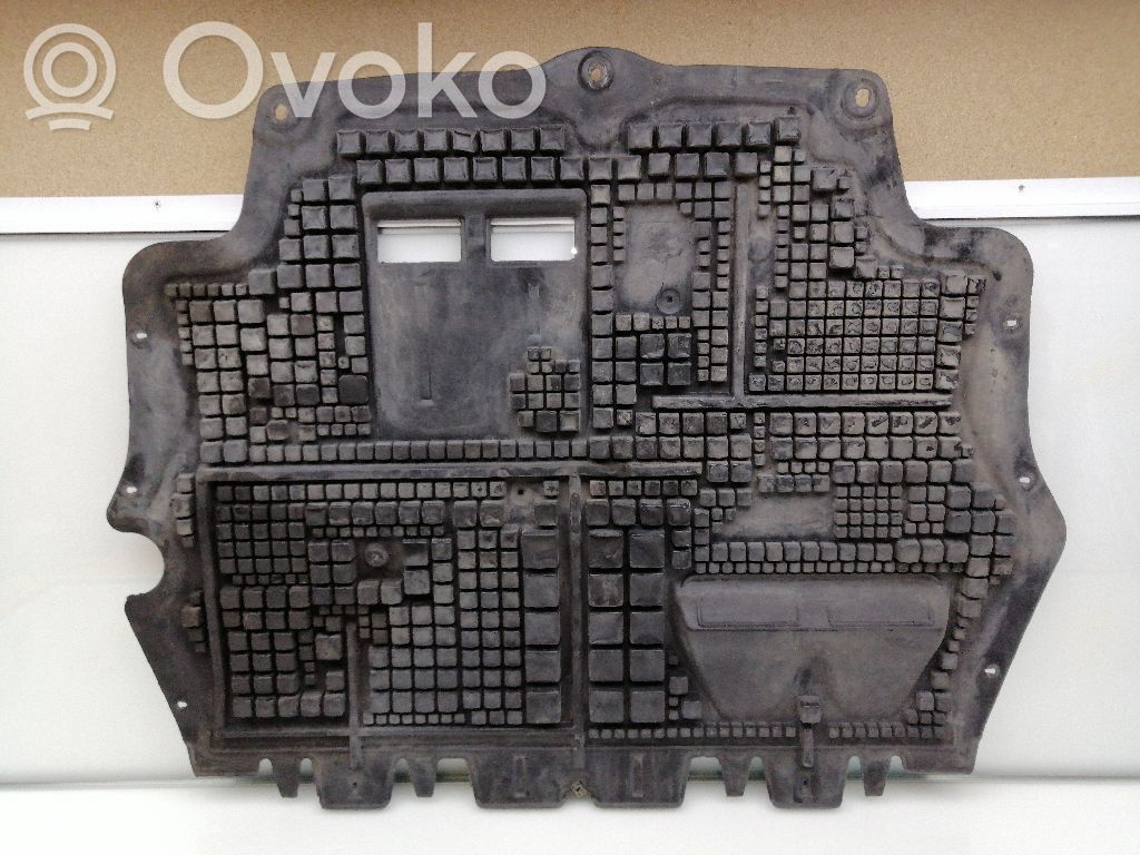 Volkswagen PASSAT B5 Protecție inferioară motor 