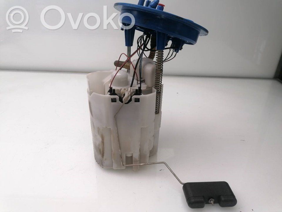 Pompe à carburant   5Q0919051BF