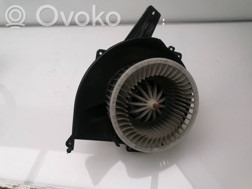 Seat Ibiza IV (6J,6P) Lämmittimen puhallin