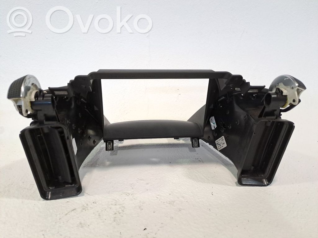 Ford Grand C-MAX Dysze / Kratki nawiewu deski rozdzielczej 