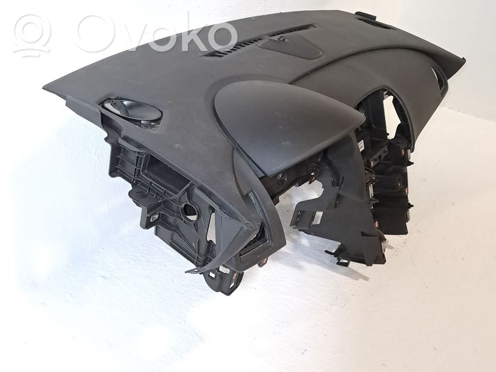 Opel Astra J Panelė 